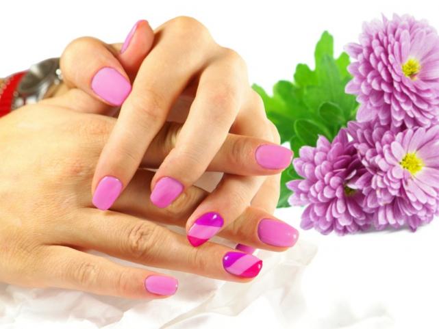 retirer ses ongles en gel